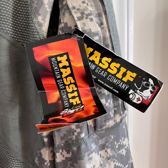 Massif Combat Shirt Medium (New With Tags) Tactical Gear - Picture 12 of 12